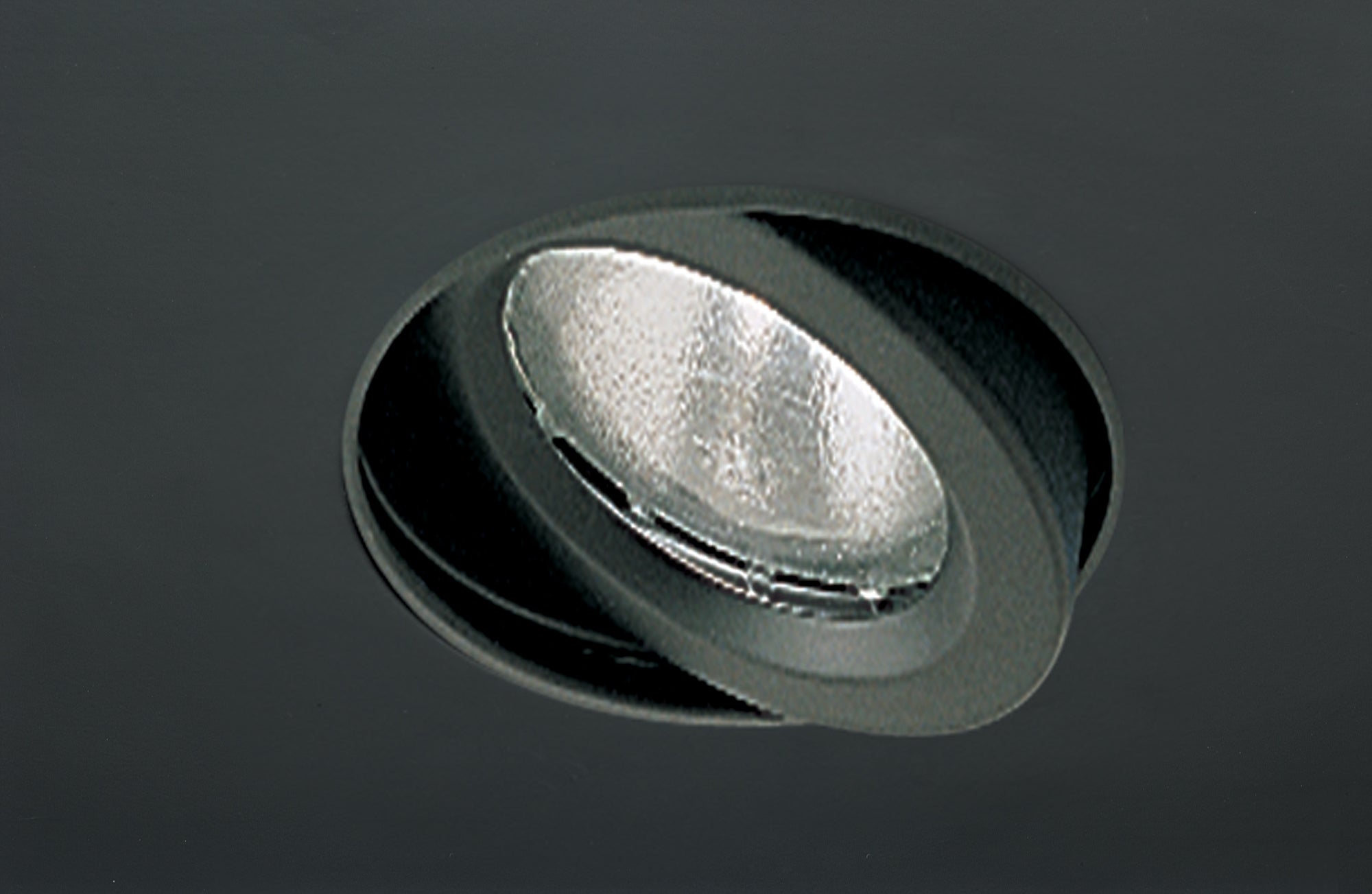 Nora Lighting NMRT-11652WW - Recessed - NMR 1L PAR30 GIMBAL WHT/WHT TR